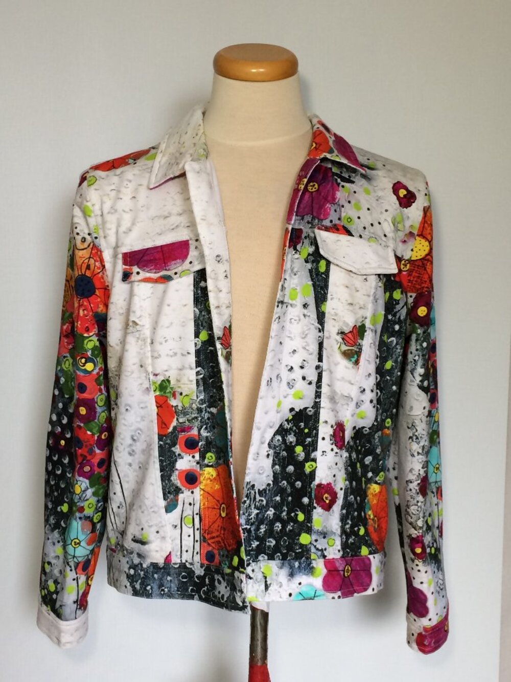 Dolcezza Womens Jacket 2XL White Multicolor Floral Pattern Open Front